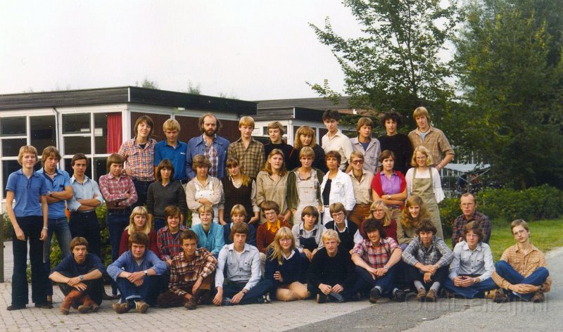Schoolfoto Fivelcollege Atheneum AB5 79-80 op oude plaats.jpg